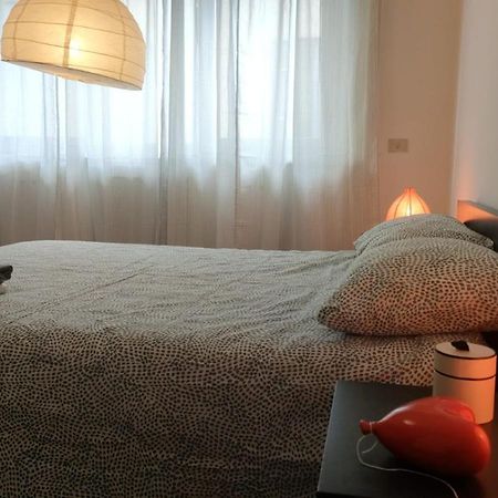 Very Big Apartment At 3 Minutes On Foot From Duomo Cathedral Milão Exterior foto