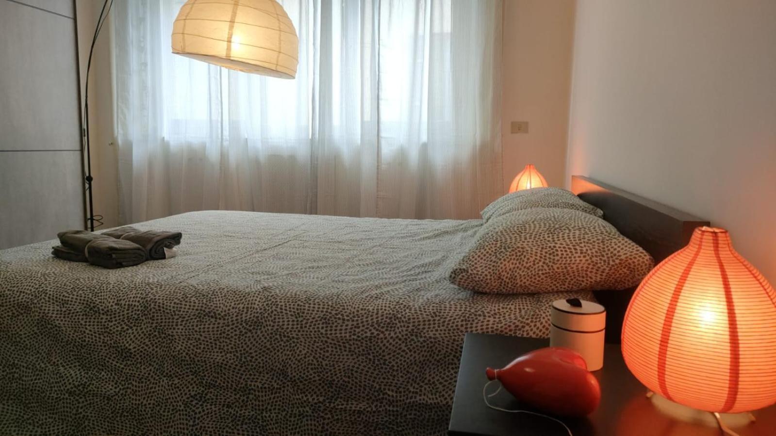 Very Big Apartment At 3 Minutes On Foot From Duomo Cathedral Milão Exterior foto